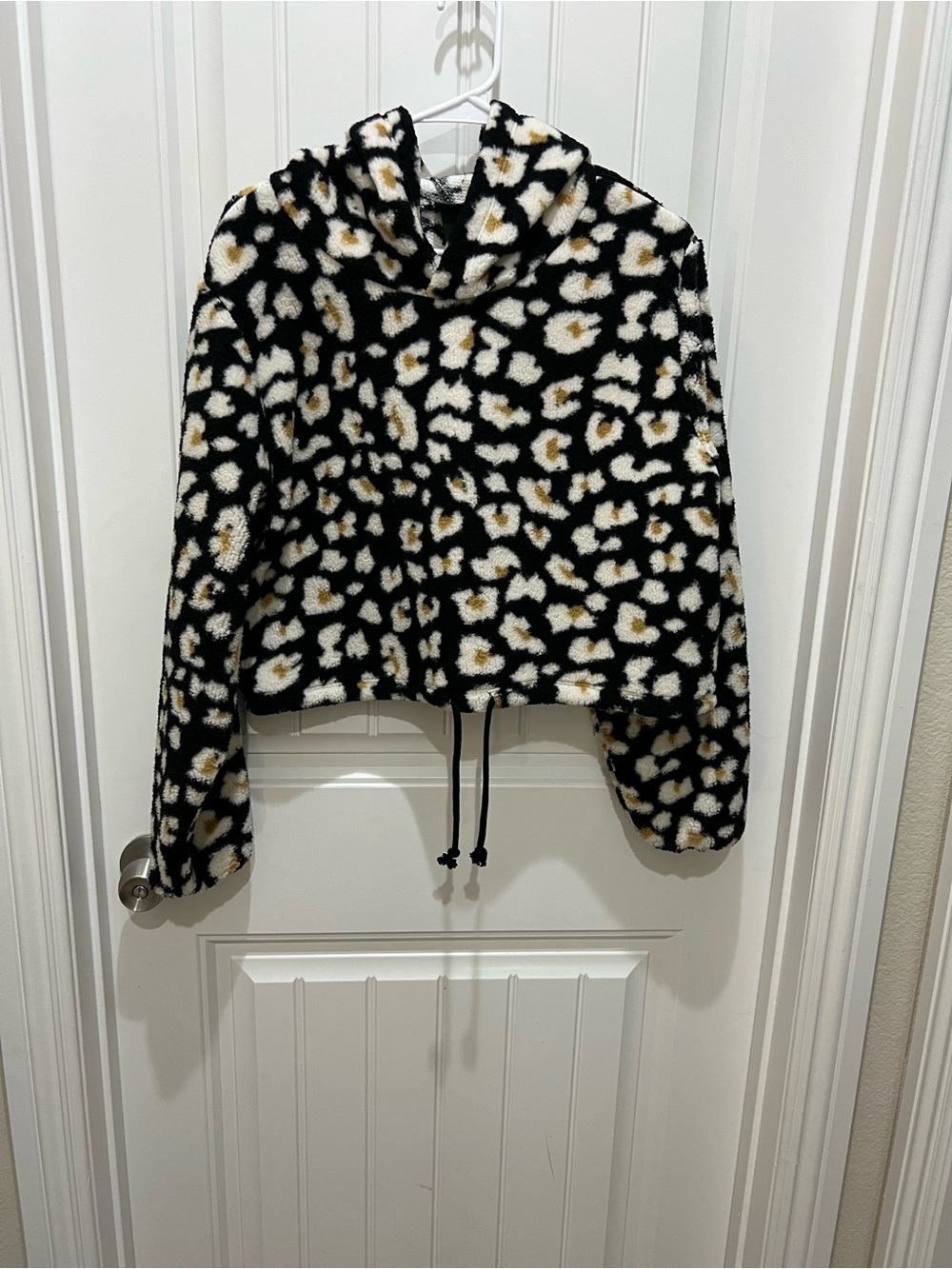 wild fable Fuzzy Leopard Hoodie in Black, White & Mustard